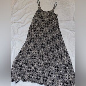 Torrid Black and white maxi dress size 2